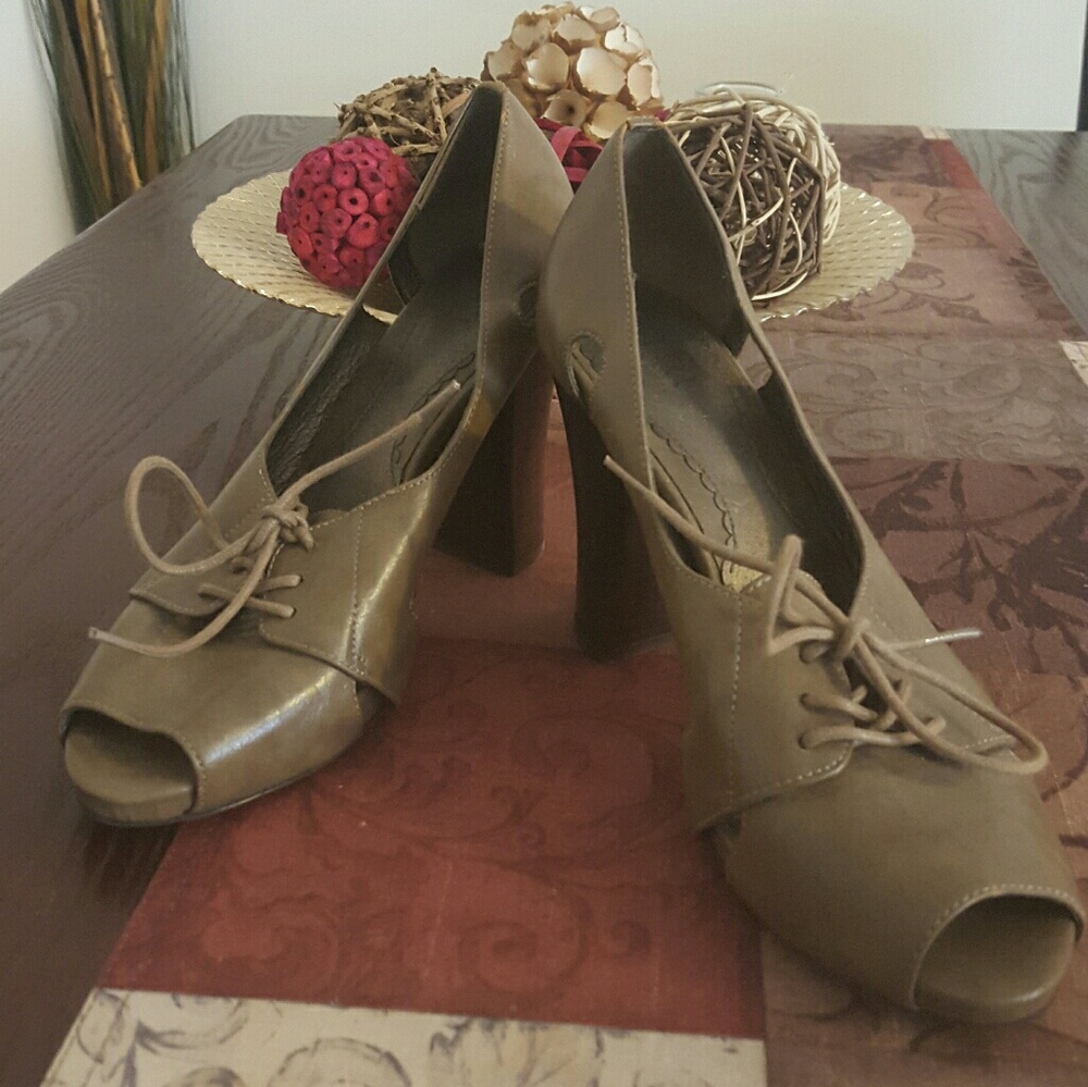 Ana Approach Shoes